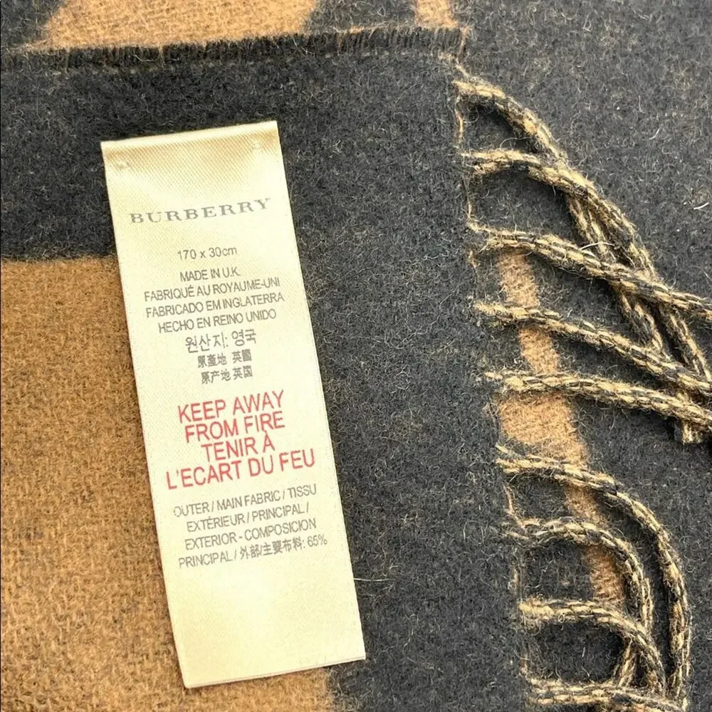 NEW RARE BURBERRY 100% cashmere Camel - Black Branded Logo Scarf UNISEX - Picture 9 of 12